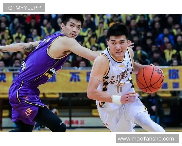 深圳篮球队在世界锦标赛积分榜上以79分稳居第一名展现强劲实力